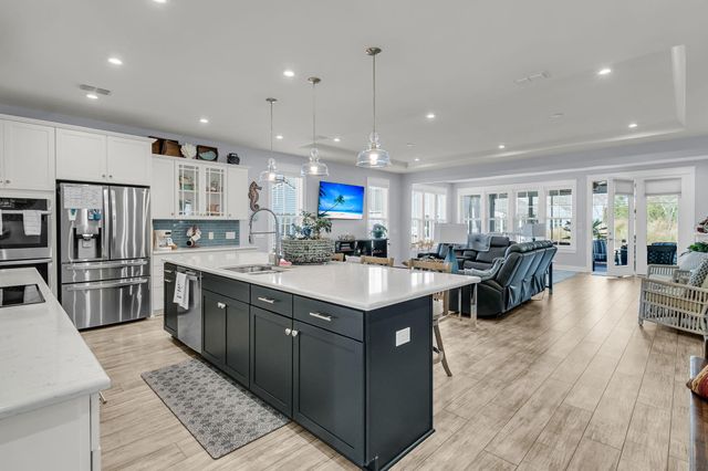 114 Waves Place, Summerville, SC 29486