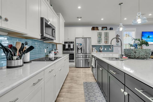 114 Waves Place, Summerville, SC 29486