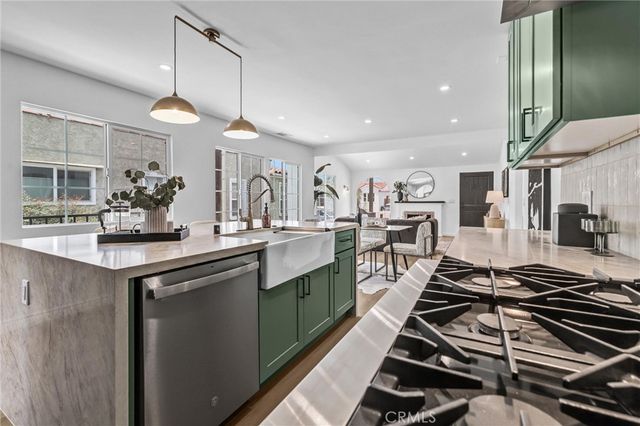 2912 W 30th, Los Angeles, CA 90018