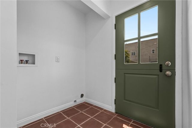 2912 W 30th, Los Angeles, CA 90018