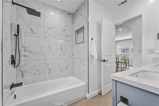 2912 W 30th, Los Angeles, CA 90018