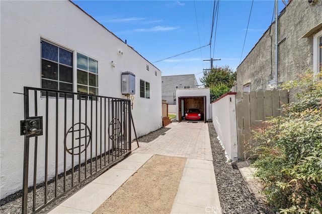 2912 W 30th, Los Angeles, CA 90018