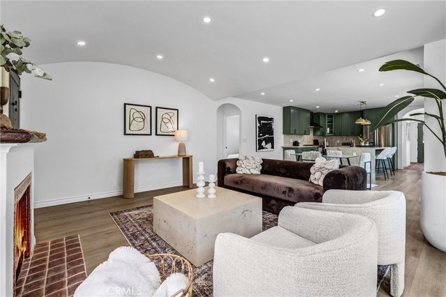 2912 W 30th, Los Angeles, CA 90018