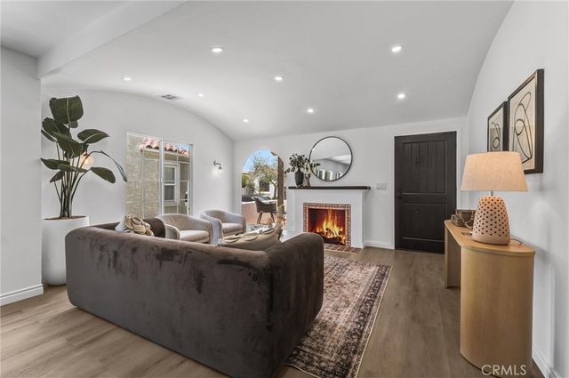 2912 W 30th, Los Angeles, CA 90018