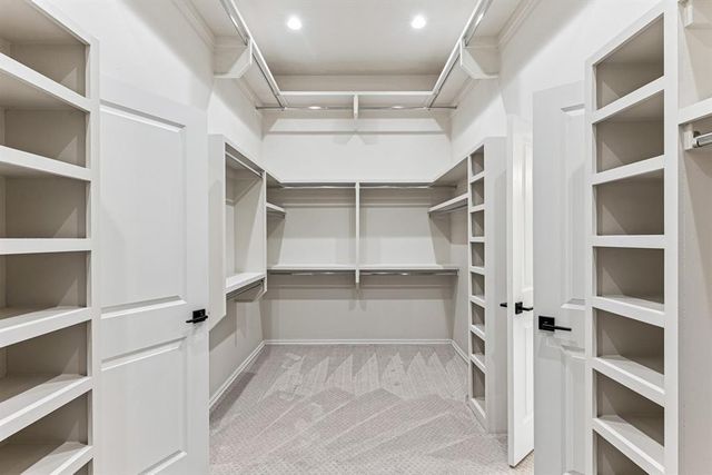 15700 Flora Avenue, Edmond, OK 73013