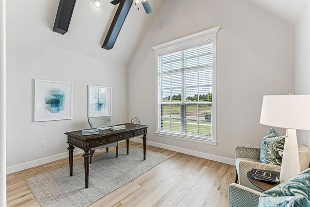 15700 Flora Avenue, Edmond, OK 73013