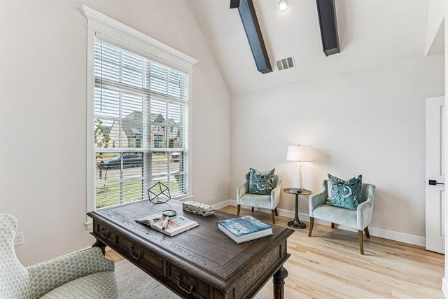 15700 Flora Avenue, Edmond, OK 73013