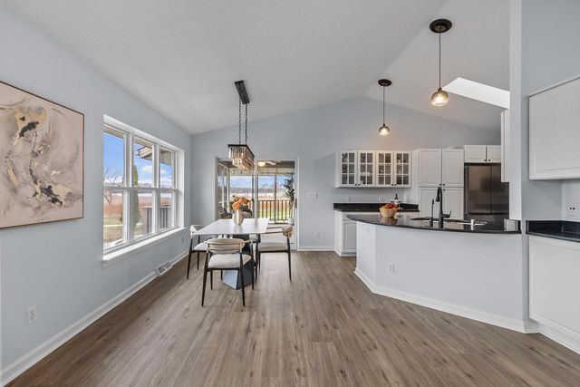 28679 Driftwood COURT, Waterford, WI 53185