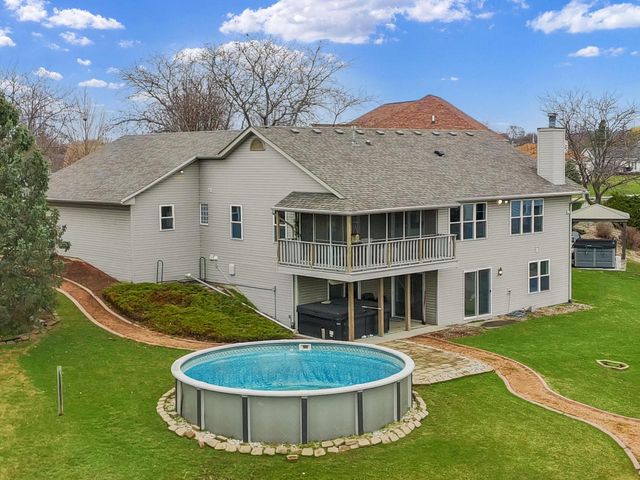 28679 Driftwood COURT, Waterford, WI 53185