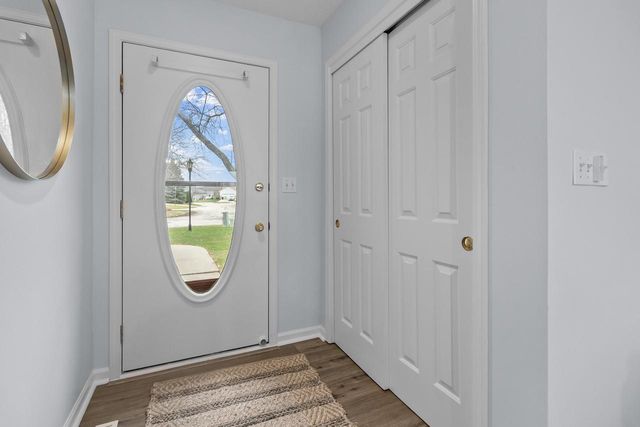 28679 Driftwood COURT, Waterford, WI 53185