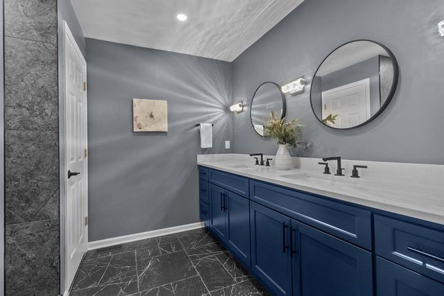 28679 Driftwood COURT, Waterford, WI 53185