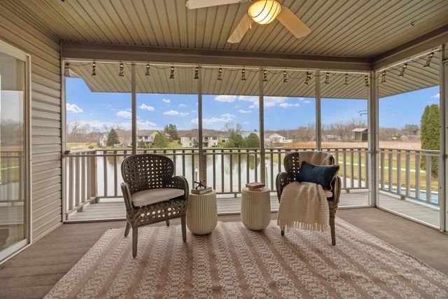 28679 Driftwood COURT, Waterford, WI 53185