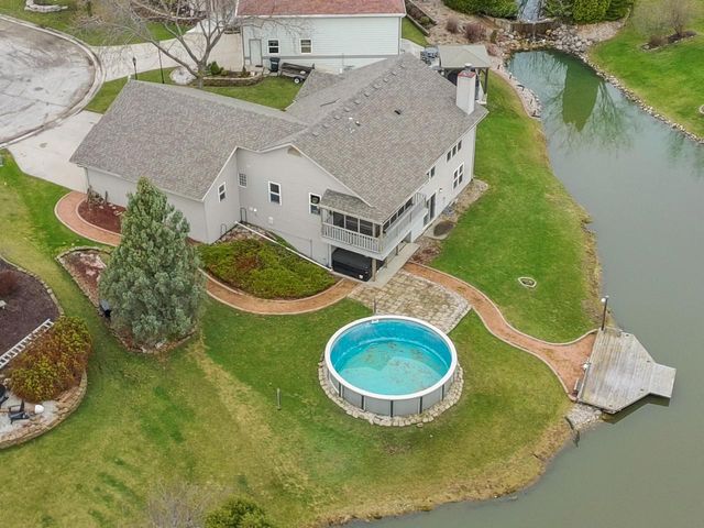 28679 Driftwood COURT, Waterford, WI 53185