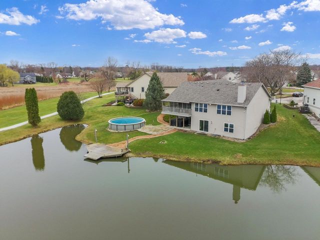 28679 Driftwood COURT, Waterford, WI 53185