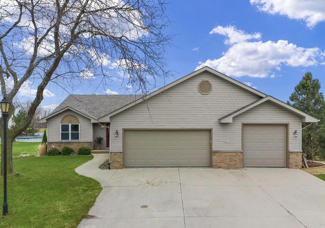 28679 Driftwood COURT, Waterford, WI 53185