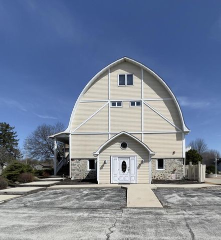 28679 Driftwood COURT, Waterford, WI 53185