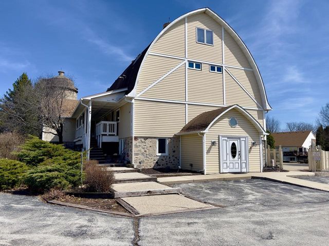 28679 Driftwood COURT, Waterford, WI 53185