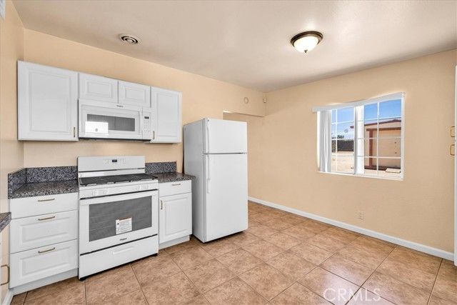 58382 Sunny Sands Drive, Yucca Valley, CA 92284