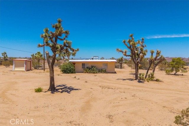 58382 Sunny Sands Drive, Yucca Valley, CA 92284