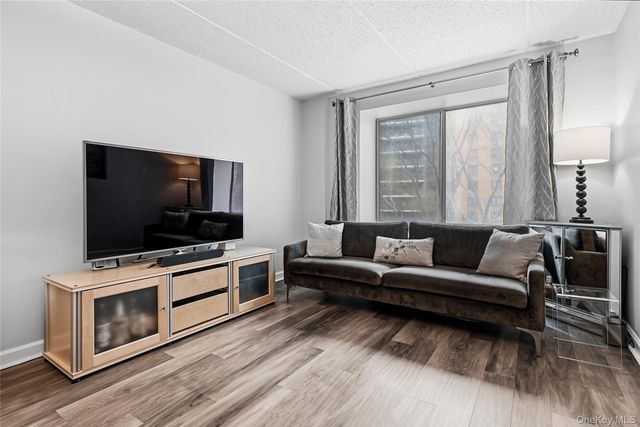 50 Columbus Avenue 321, Tuckahoe, NY 10707