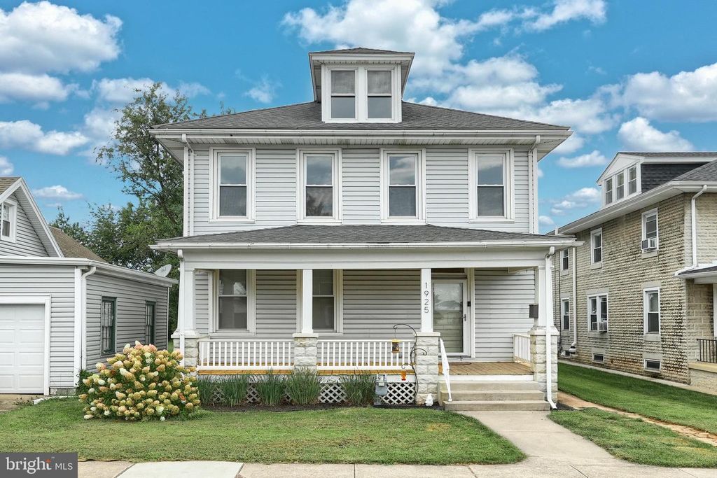 1925 W PHILADELPHIA ST, York, PA 17404