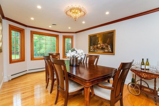 4 Pheasant Hill Rd, Hopkinton, MA 01748