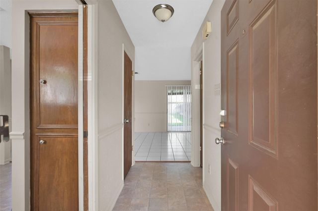 1603 Hazelwood Street Street B, Conroe, TX 77301