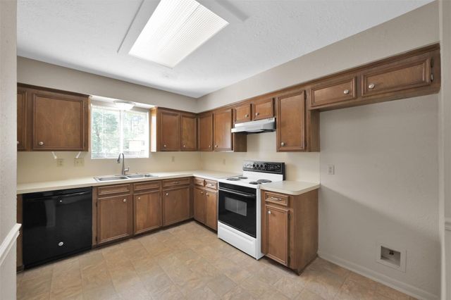 1603 Hazelwood Street Street B, Conroe, TX 77301
