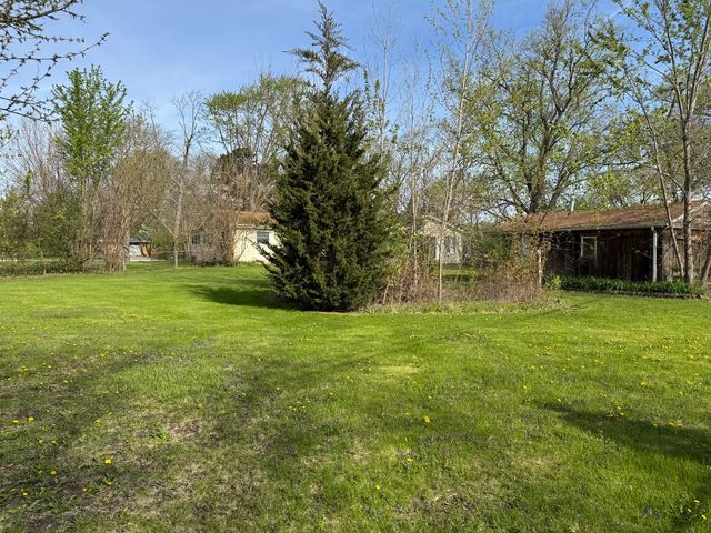 301 Forest View Avenue, Elk Grove Village, IL 60007