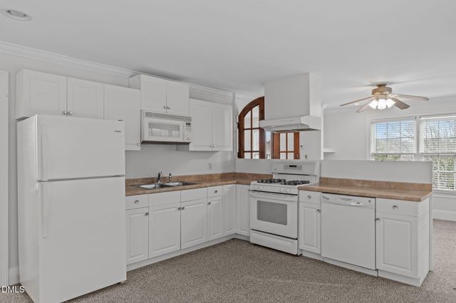 1508 Braden Overlook Court, Apex, NC 27502