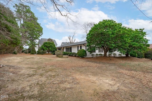 1508 Braden Overlook Court, Apex, NC 27502