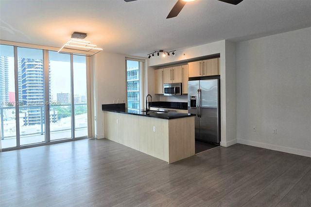 1111 SW 1st Ave 2319-N, Miami, FL 33130