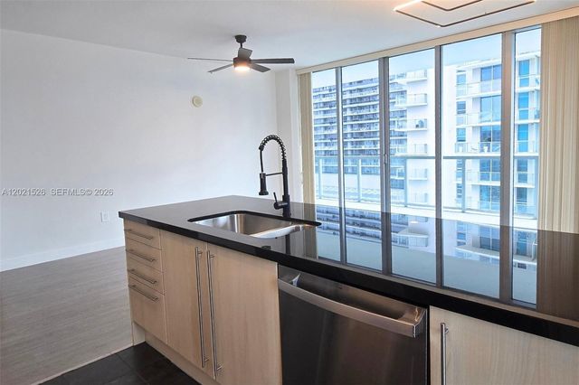 1111 SW 1st Ave 2319-N, Miami, FL 33130