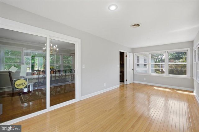 9933 LOUDOUN AVE, Manassas, VA 20109