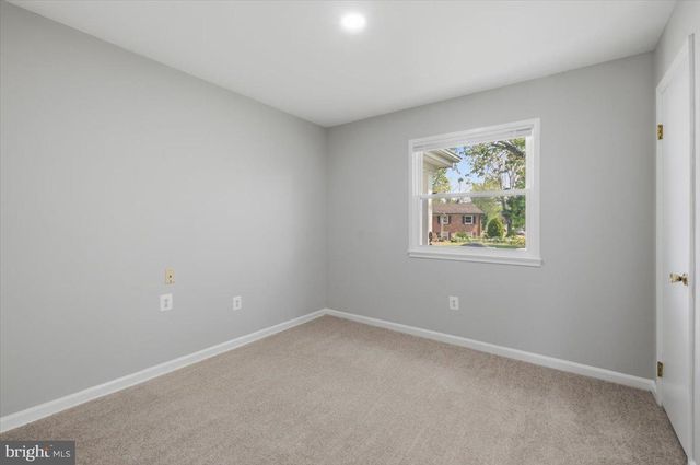 9933 LOUDOUN AVE, Manassas, VA 20109