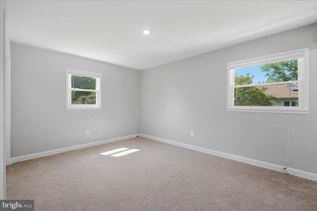 9933 LOUDOUN AVE, Manassas, VA 20109