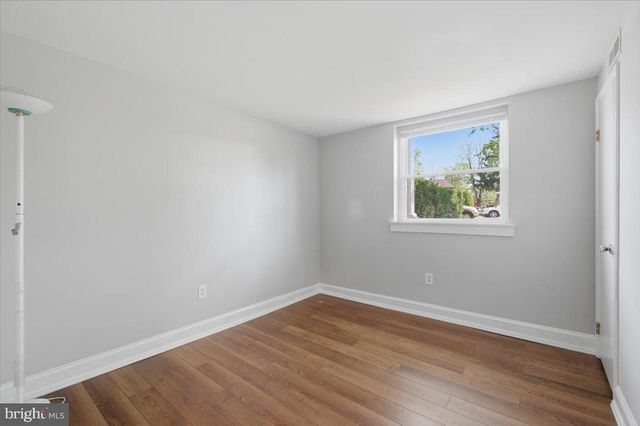 9933 LOUDOUN AVE, Manassas, VA 20109