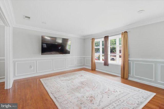9933 LOUDOUN AVE, Manassas, VA 20109