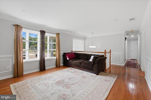 9933 LOUDOUN AVE, Manassas, VA 20109