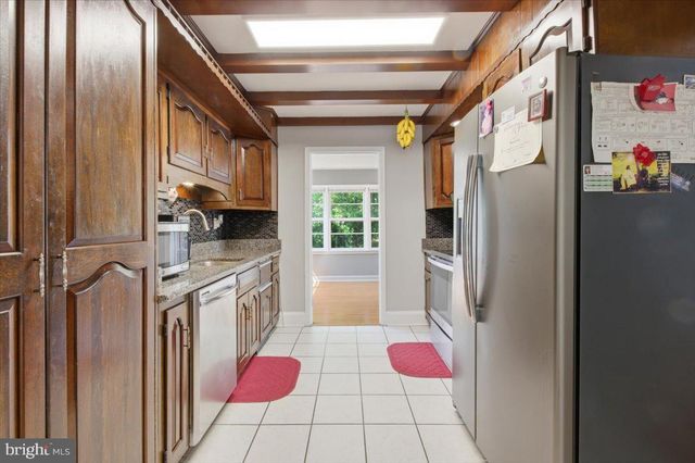 9933 LOUDOUN AVE, Manassas, VA 20109