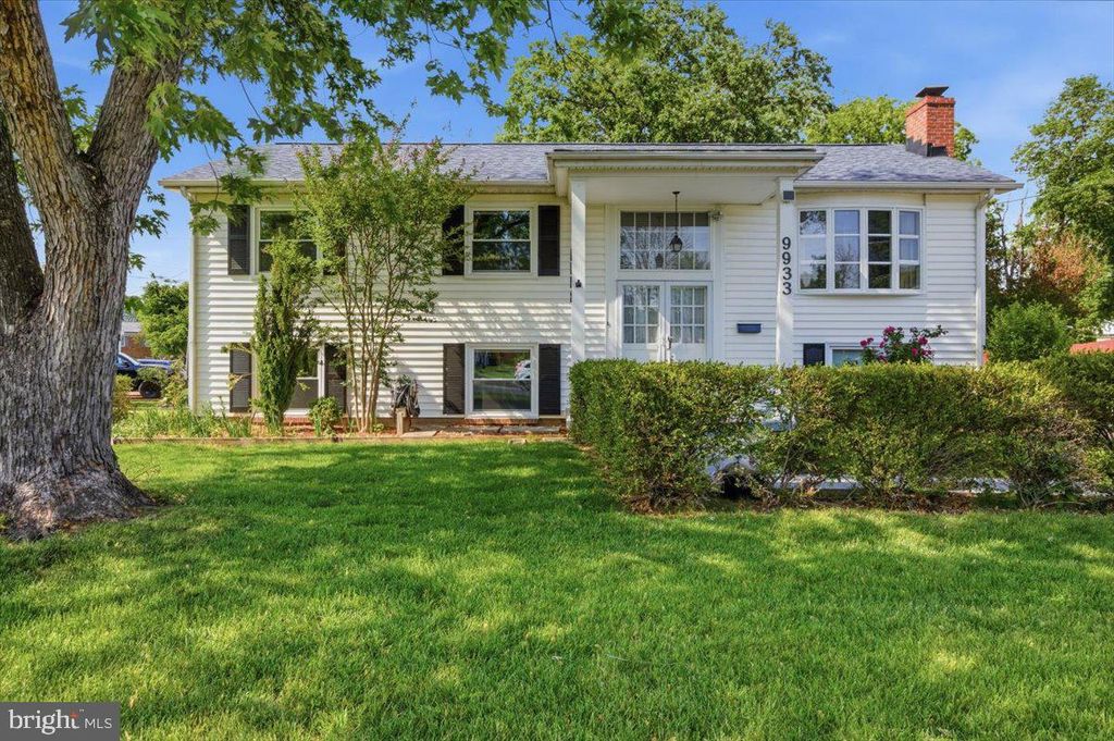 9933 LOUDOUN AVE, Manassas, VA 20109