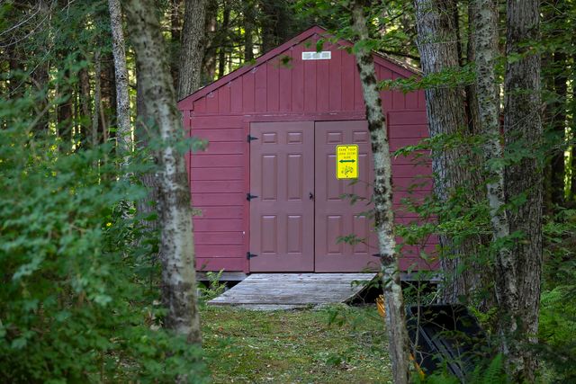 70 Hunter Lane, Jamaica, VT 05343