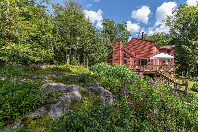 70 Hunter Lane, Jamaica, VT 05343