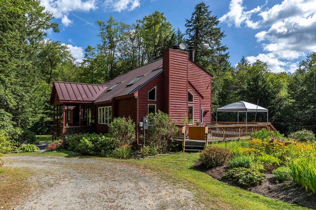 70 Hunter Lane, Jamaica, VT 05343