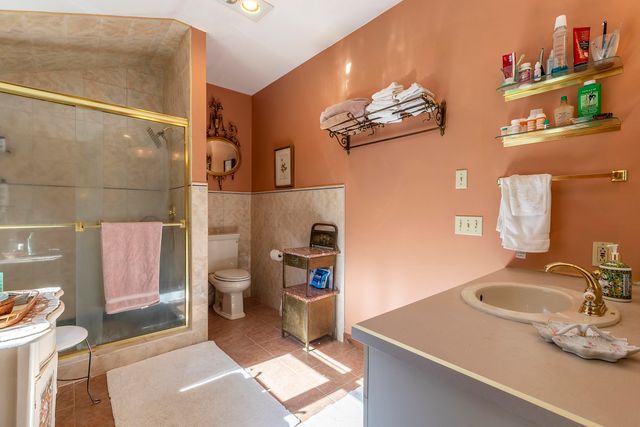 70 Hunter Lane, Jamaica, VT 05343