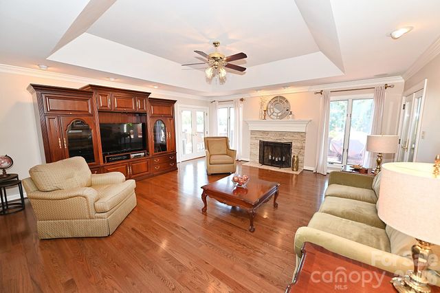 3493 Duck Pond Drive NE, Conover, NC 28613