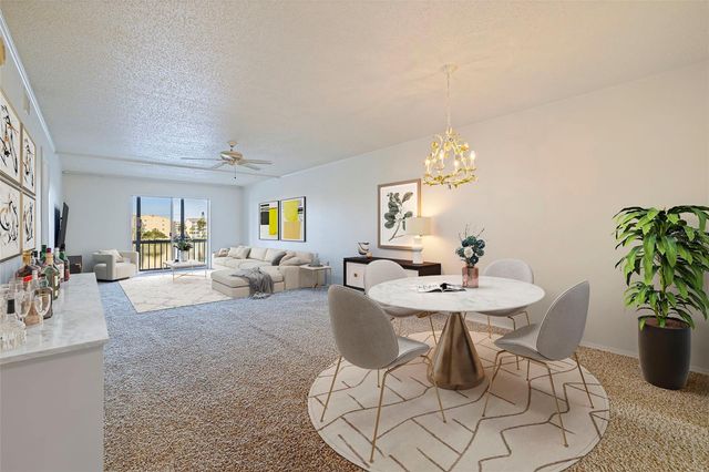 3408 LAKE BAYSHORE DRIVE P-317, Bradenton, FL 34205