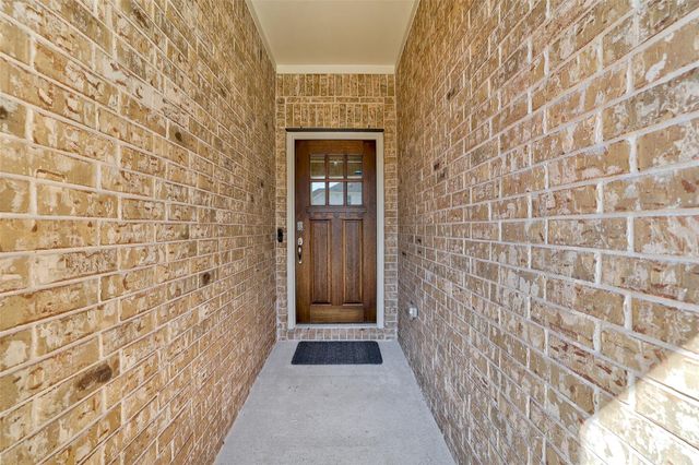 382 Smithsonian LN, Kyle, TX 78640