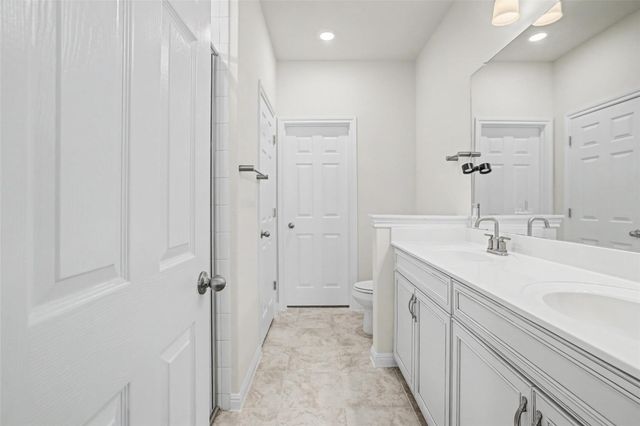 382 Smithsonian LN, Kyle, TX 78640