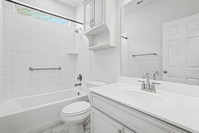 382 Smithsonian LN, Kyle, TX 78640